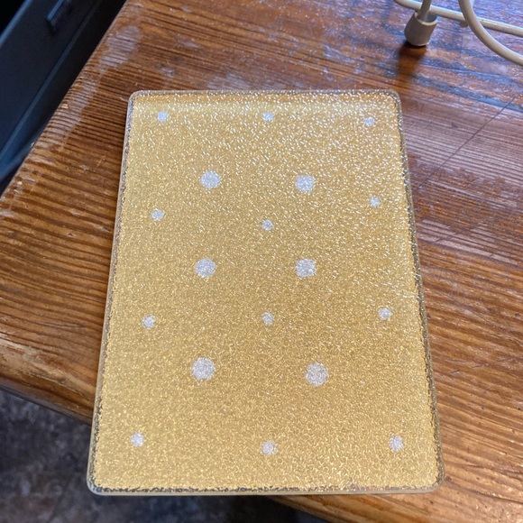 Six piece Temp-Tations, bakeware casserole, dish set yellow with white dots. - Picture 6 of 13